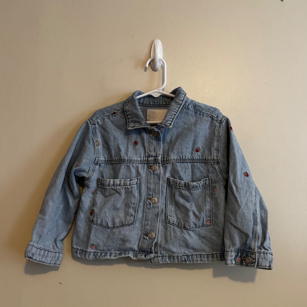 Zara Girls Sz 5 Blue Strawberry Embroidered Denim Jacket 100% Cotton Fall